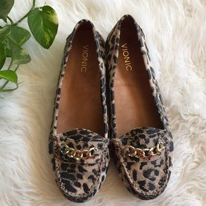 Vionic Mesa loafer flats